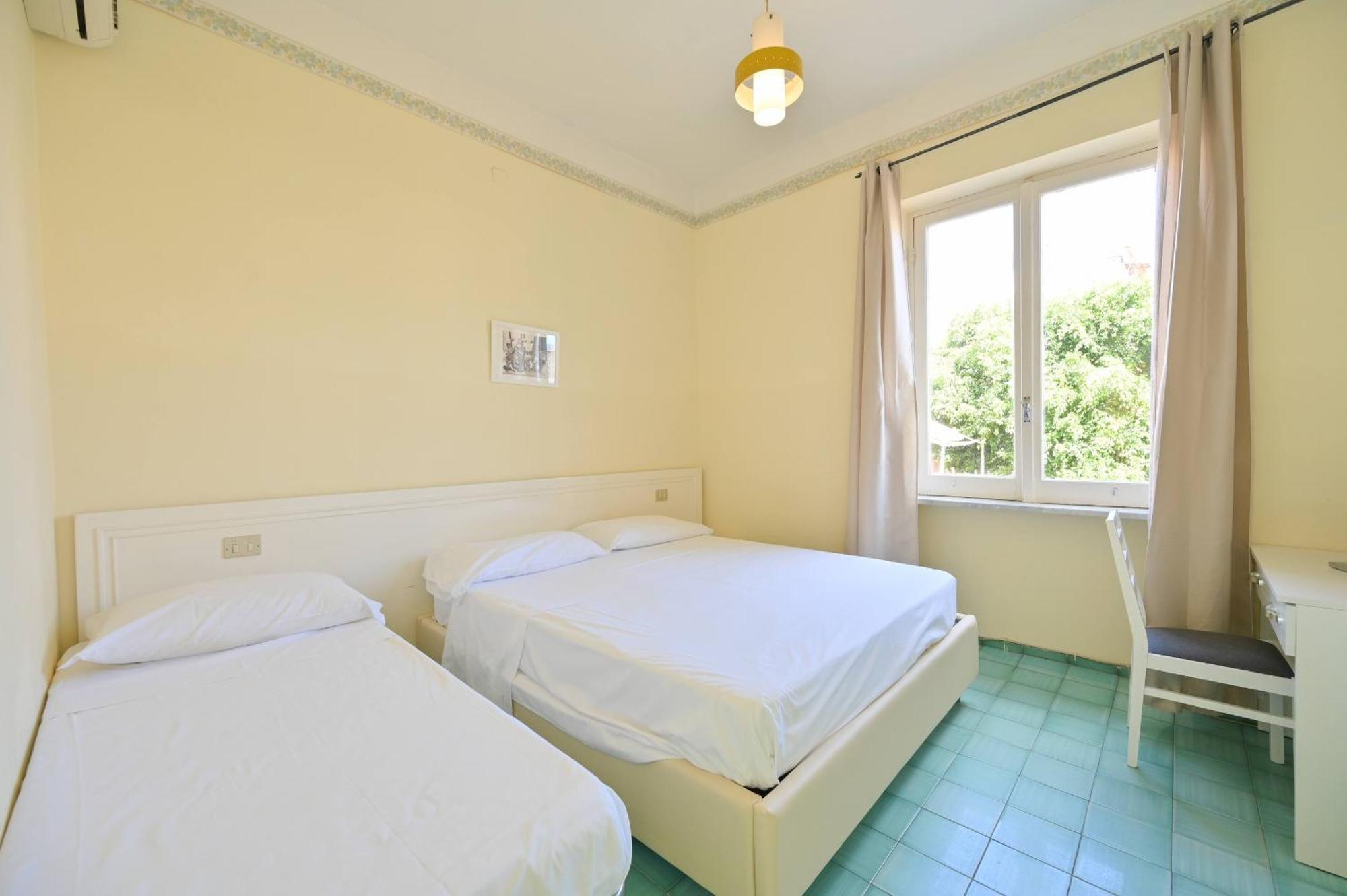 Villa Diana - Beach & Rooms Ischia Buitenkant foto