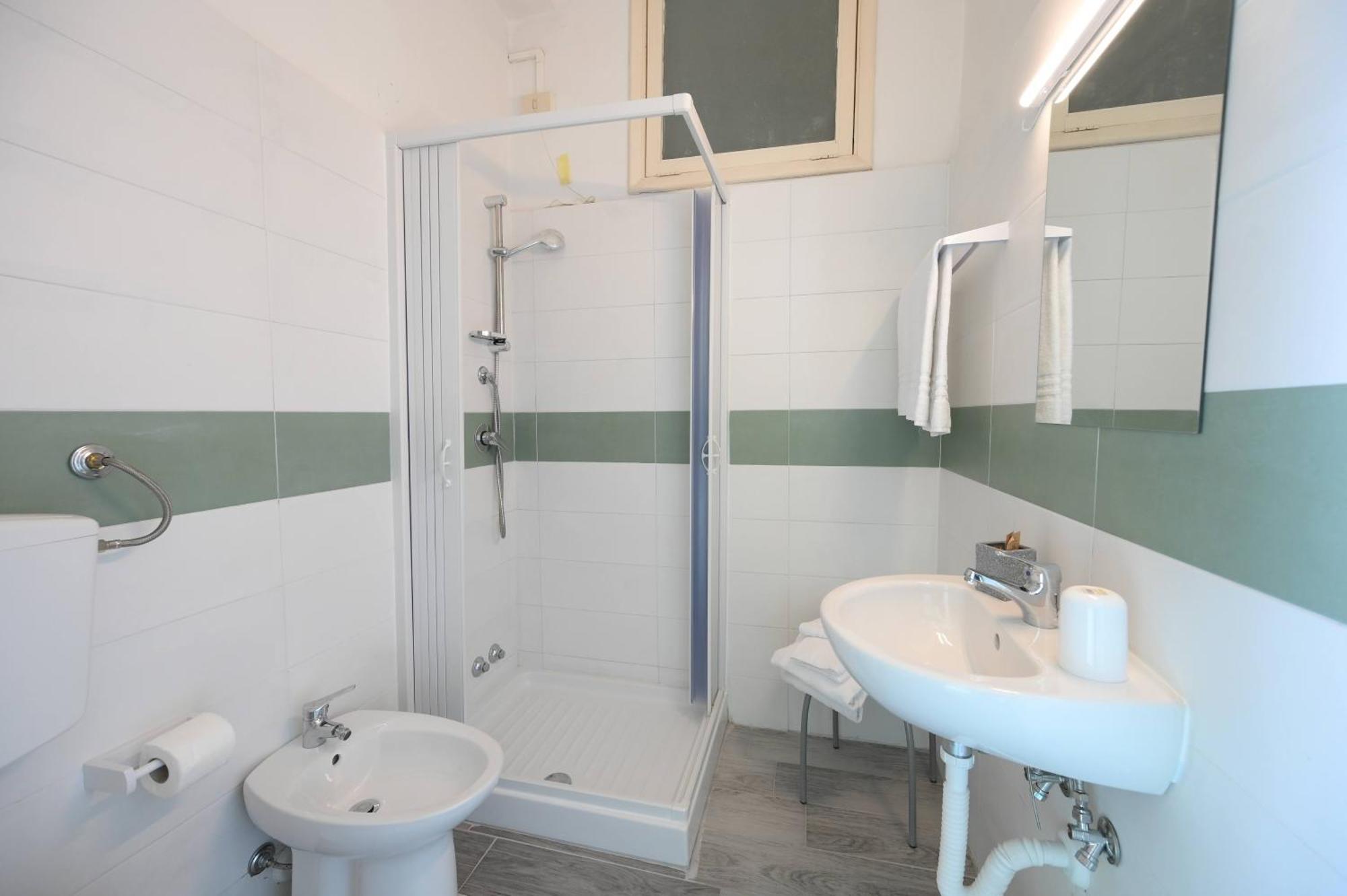 Villa Diana - Beach & Rooms Ischia Buitenkant foto