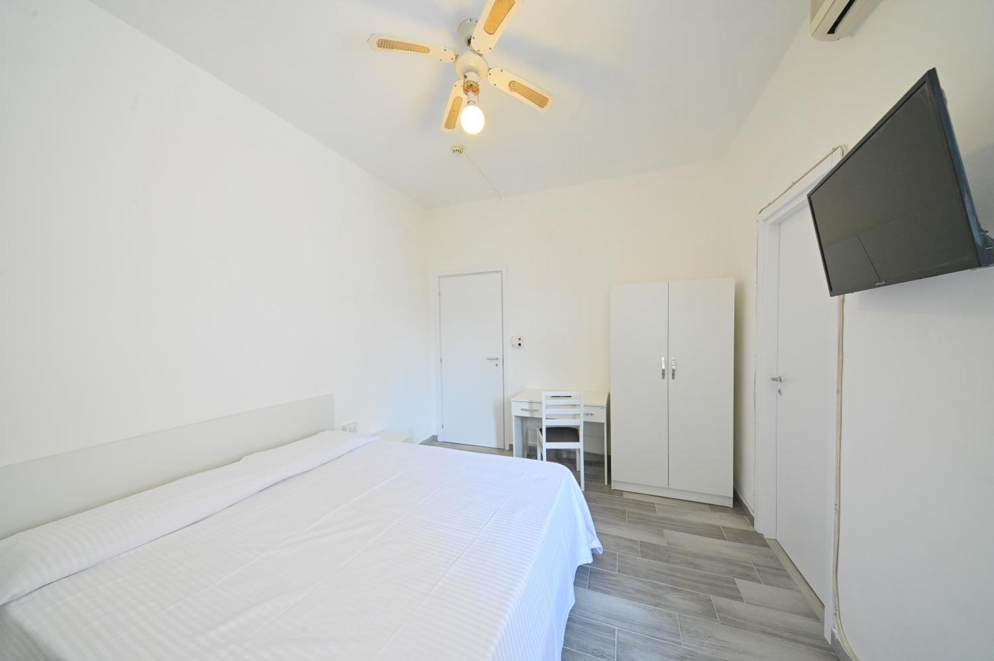 Villa Diana - Beach & Rooms Ischia Buitenkant foto