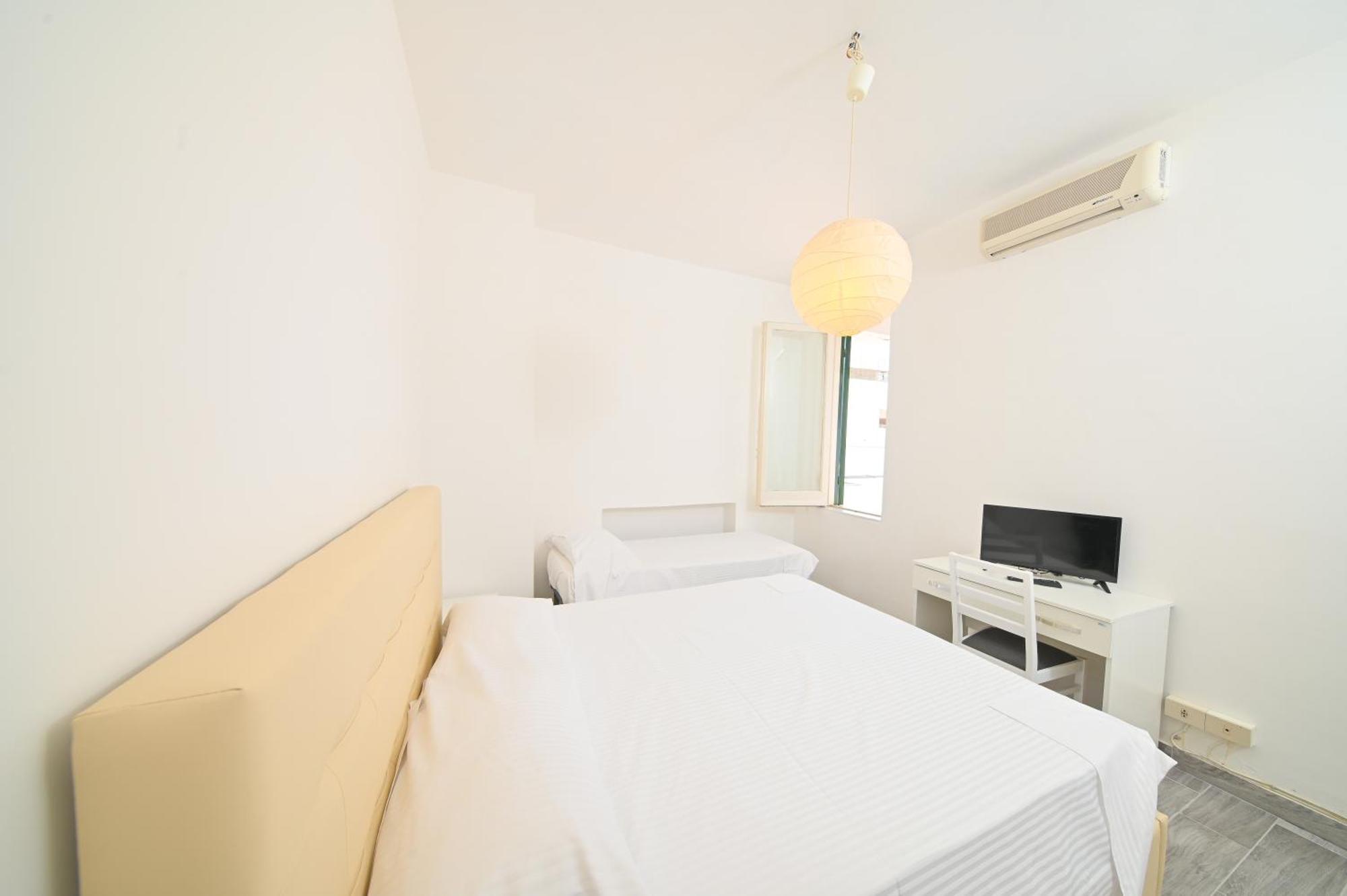 Villa Diana - Beach & Rooms Ischia Buitenkant foto